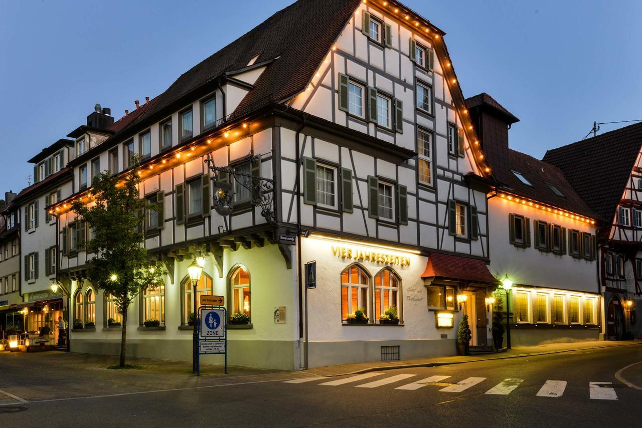 Flair Hotel Vier Jahreszeiten Bad Urach Exterior foto